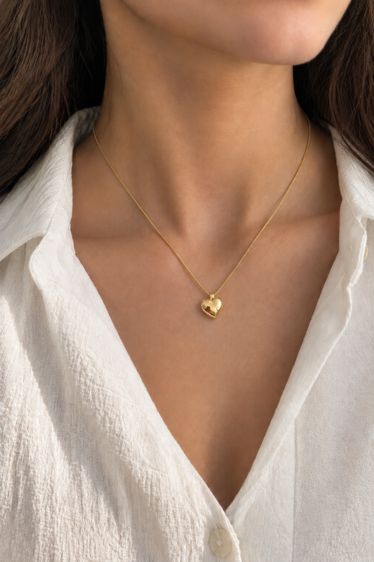 Golden Muse – Gold-Tone Heart Pendant Necklace | ZEVREL